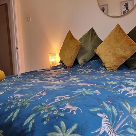 City Of Chester Award Winning Cottage -Pixie Terrace Chester Eksteriør billede